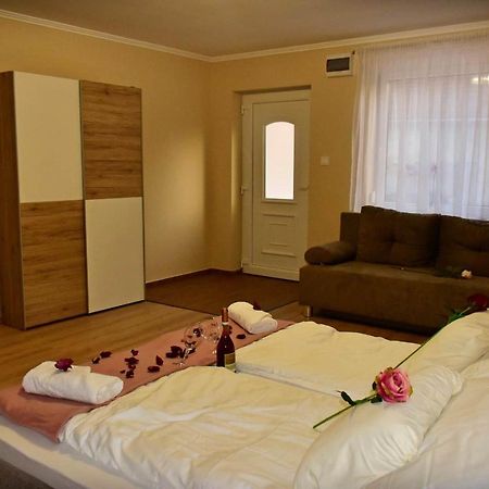 Napfény Apartman Makó Extérieur photo