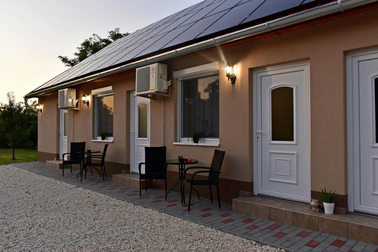 Napfény Apartman Makó Extérieur photo